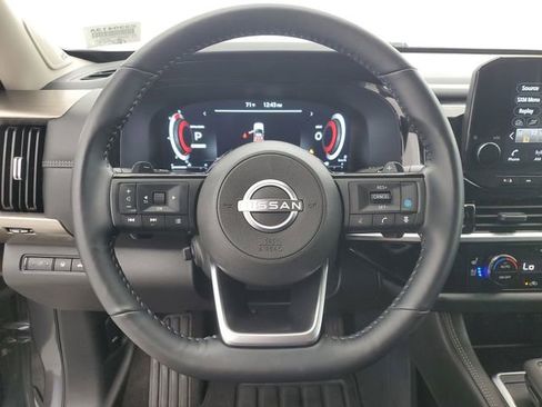 Used 2025 Nissan Pathfinder Platinum w/ Cargo Package FWD image 22