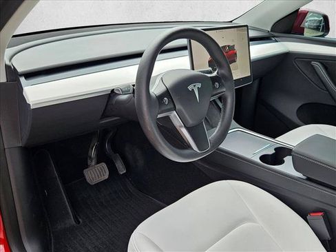 Used 2023 Tesla Model Y Long Range AWD/4WD image 10