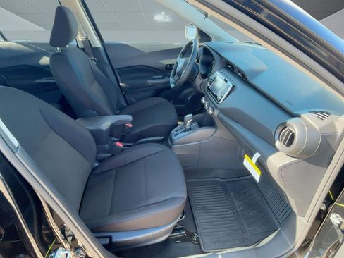 New 2025 Nissan Kicks Play S image 28