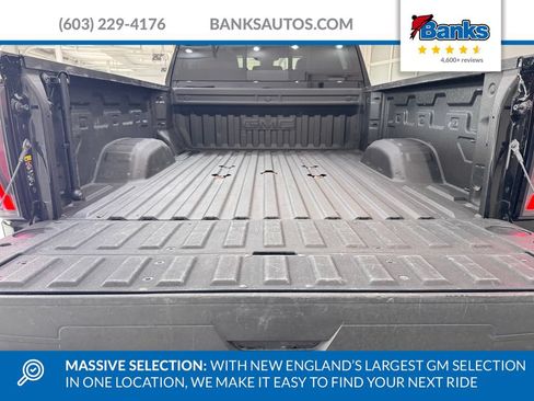 Used 2025 GMC Sierra 2500 AT4 w/ AT4 Premium Plus Package AWD/4WD image 8