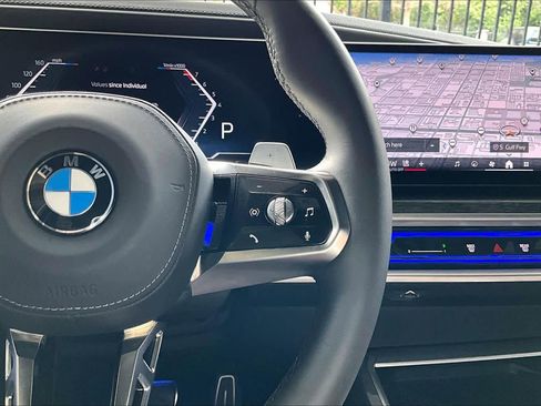 Certified 2025 BMW 740i image 24