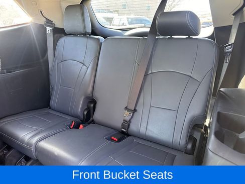 Used 2018 Buick Enclave Essence image 16