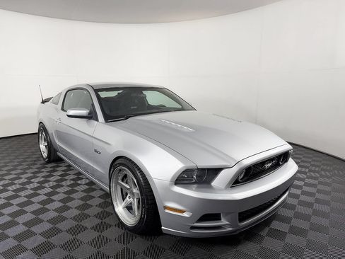 Used 2014 Ford Mustang GT w/ GT Track Package RWD image 6