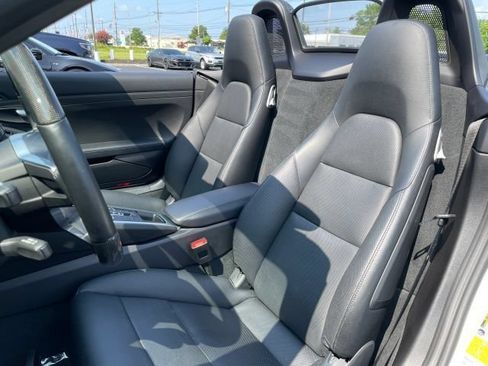 Used 2024 Porsche 718 Boxster S RWD image 26