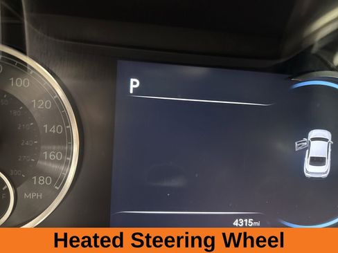 Used 2025 Genesis G70 3.3T Advanced image 16