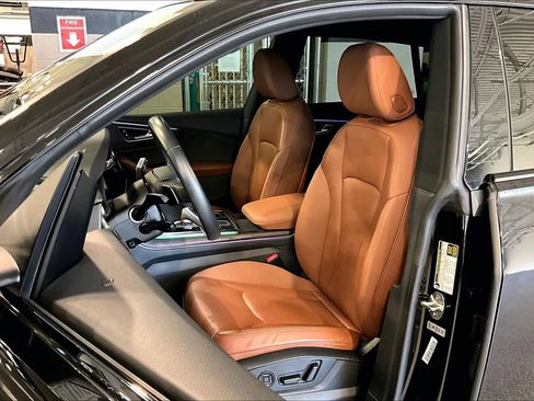 Used 2021 Audi Q8 Premium Plus w/ Premium Plus Package AWD/4WD image 8