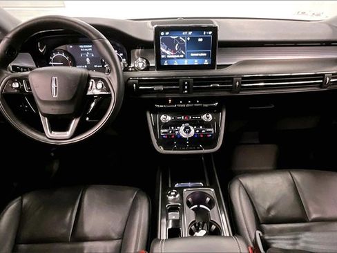 Used 2022 Lincoln Corsair AWD w/ Premium Package image 15