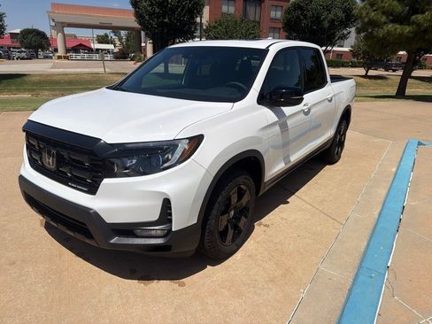 New 2026 Honda Ridgeline Black Edition image 4