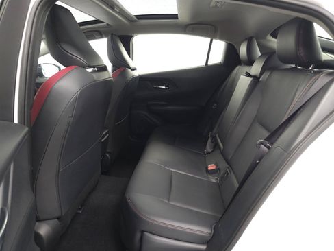 Certified 2025 Toyota Prius Plug-In Hybrid w/ Limited Premium Package FWD image 5