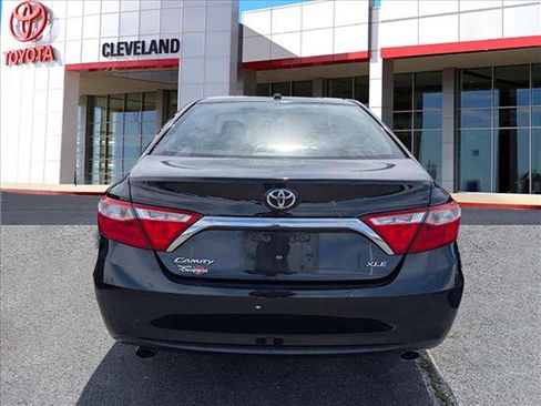 Used 2015 Toyota Camry XLE image 5