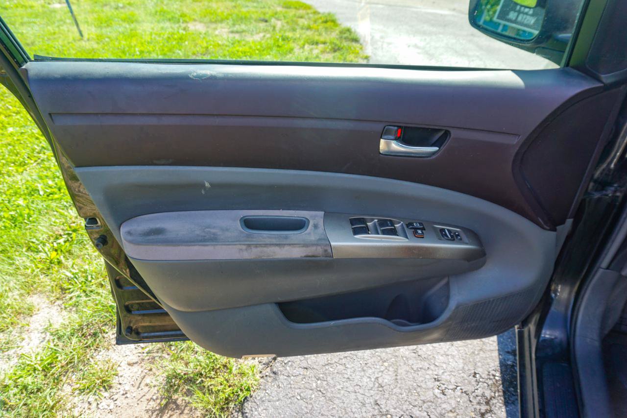 Used 2005 Toyota Prius FWD image 23