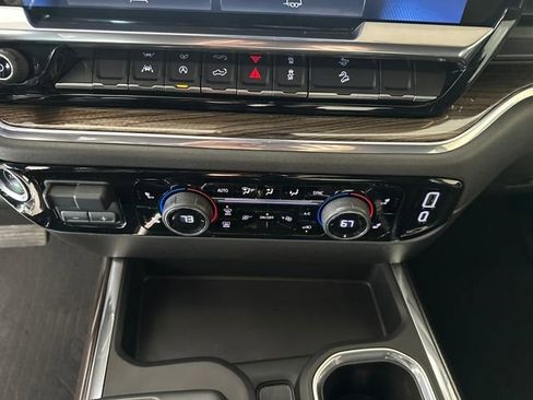 Used 2024 Chevrolet Silverado 1500 LT Trail Boss w/ Protection Package image 23