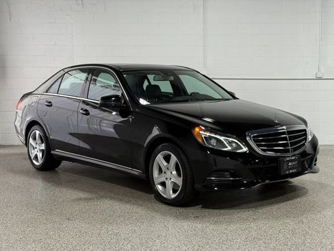 Used 2014 Mercedes-Benz E 350 4MATIC Sedan image 5