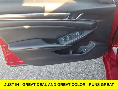 Used 2018 Honda Accord Sport image 13