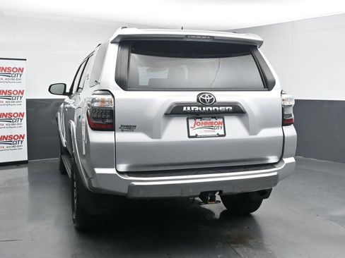 Used 2024 Toyota 4Runner TRD Off-Road Premium AWD/4WD image 6