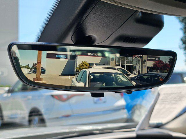 Used 2023 Buick Envision Avenir AWD/4WD image 40