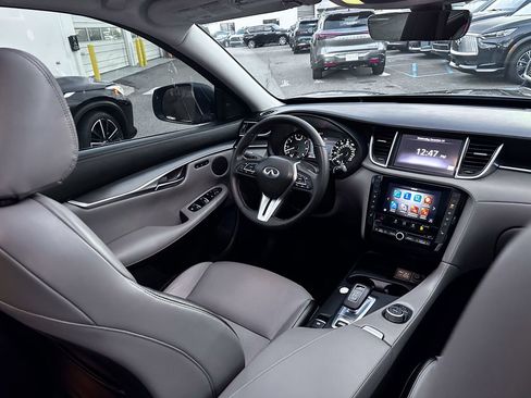 Certified 2025 INFINITI QX50 Luxe image 35