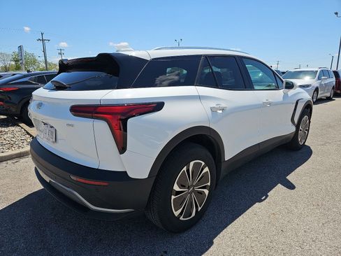 Used 2024 Chevrolet Blazer EV LT AWD/4WD image 3