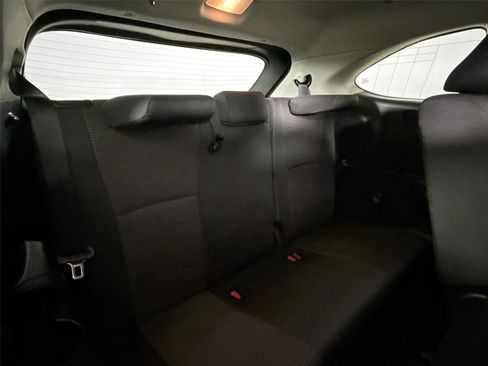 Certified 2025 Toyota Highlander LE FWD image 37