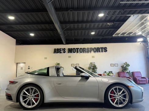 Used 2021 Porsche 911 AWD/4WD image 12