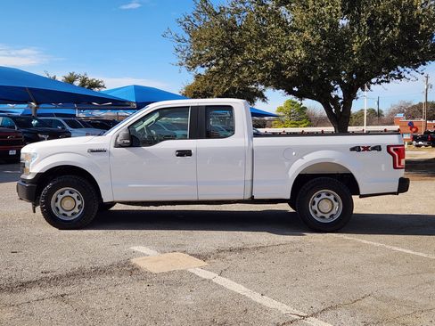 Used 2017 Ford F150 XL w/ Equipment Group 101A Mid image 4