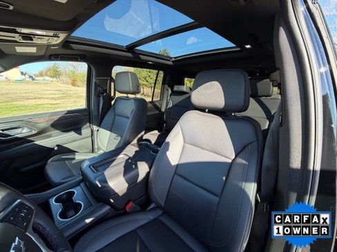 Used 2024 Chevrolet Suburban Z71 w/ Luxury Package image 6
