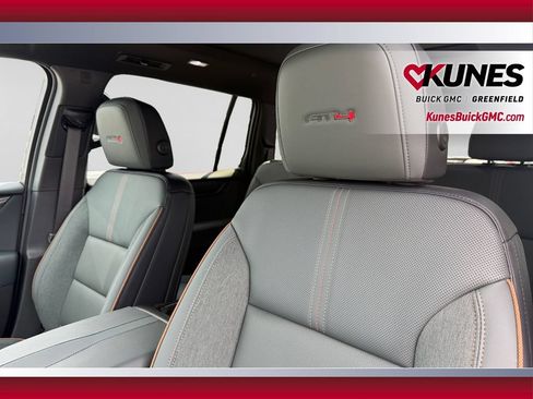 New 2026 GMC Acadia AT4 w/ Luxury Package AWD/4WD image 16