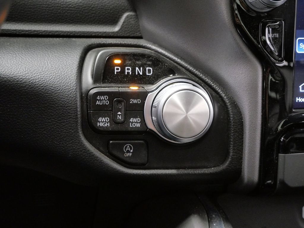 Used 2023 RAM 1500 Laramie AWD/4WD image 28