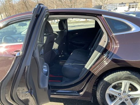 Used 2020 Chevrolet Malibu LS w/ Driver Confidence Package image 12