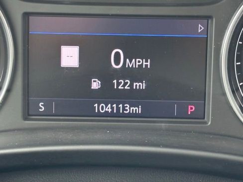 Used 2021 Buick Enclave Essence w/ Sound and Sites Package AWD/4WD image 24