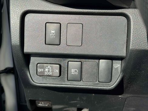 Used 2023 Toyota Tacoma SR5 image 20