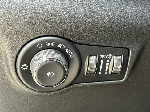 New 2026 Jeep Compass Latitude AWD/4WD image 22