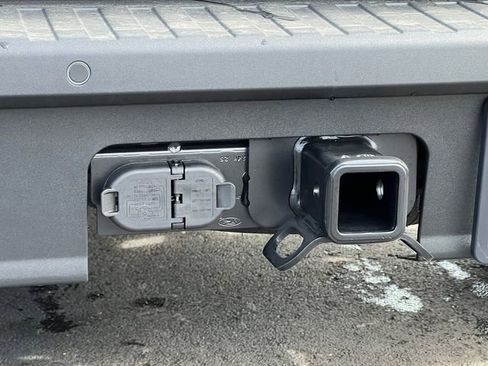 New 2025 Ford Maverick XL w/ Equipment Group 101A image 10