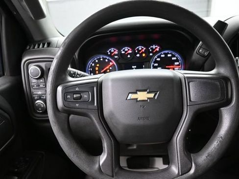 Used 2020 Chevrolet Silverado 1500 Custom w/ Custom Value Package AWD/4WD image 8