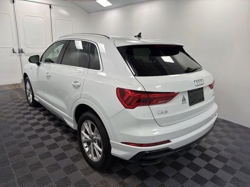 Used 2022 Audi Q3 2.0T Premium Plus w/ Premium Plus Package image 4