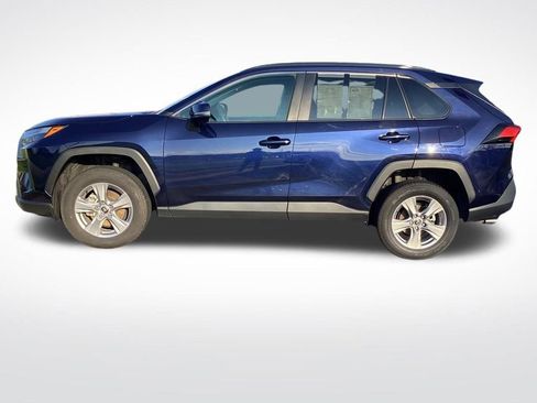 Used 2025 Toyota RAV4 XLE image 6