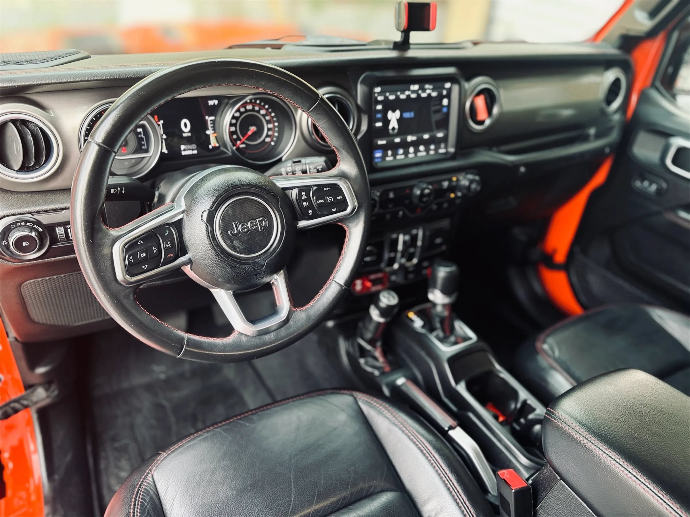 Used 2019 Jeep Wrangler Unlimited Rubicon AWD/4WD image 5