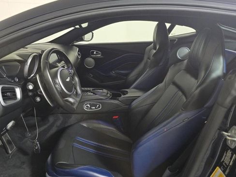 Used 2019 Aston Martin V8 Vantage Coupe image 5