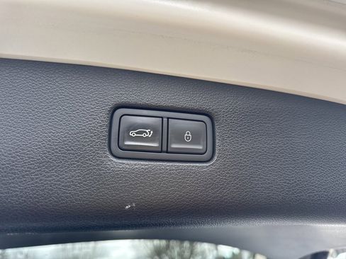 Used 2024 Genesis GV80 2.5T image 16