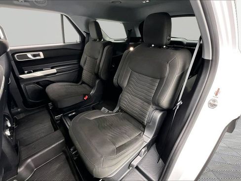 Certified 2020 Ford Explorer XLT w/ Comfort Package AWD/4WD image 26
