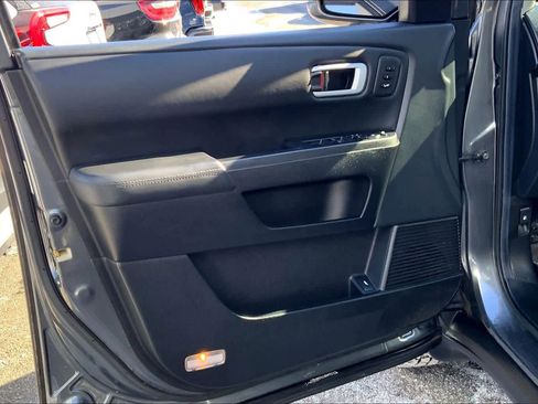 Used 2012 Honda Pilot Touring image 19