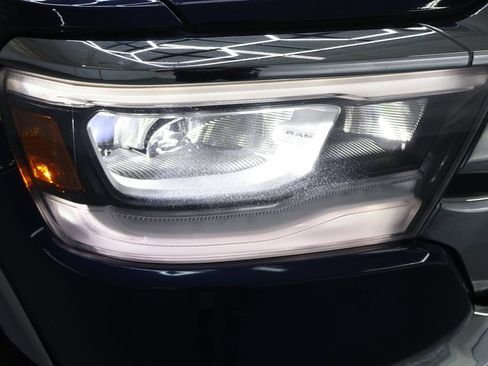 Used 2019 RAM 1500 Laramie AWD/4WD image 30