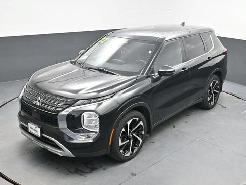 Used 2022 Mitsubishi Outlander SE AWD/4WD image 47