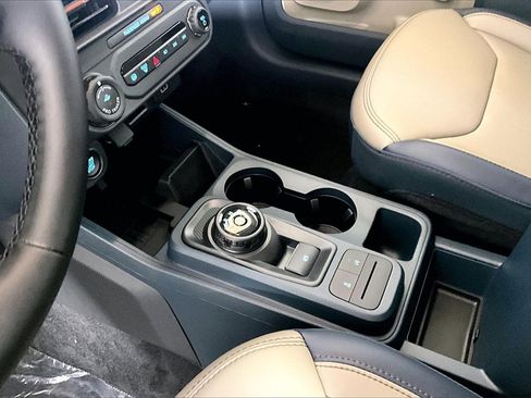 New 2025 Ford Maverick Lariat w/ 4K Tow Package image 8