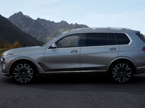 New 2026 BMW X7 xDrive40i w/ Premium Package AWD/4WD image 34