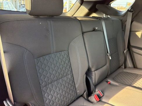 Used 2020 Chevrolet Blazer LT image 33