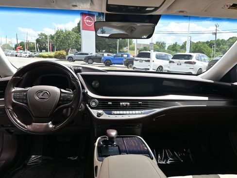 Used 2018 Lexus LS 500 AWD w/ Luxury Package image 20