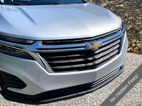 Used 2022 Chevrolet Equinox LS FWD image 25