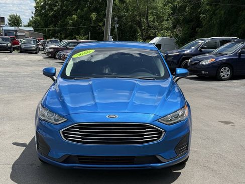 Used 2020 Ford Fusion SE FWD image 2