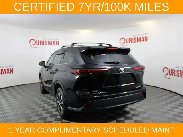 Used 2024 Toyota Highlander XLE AWD/4WD image 6